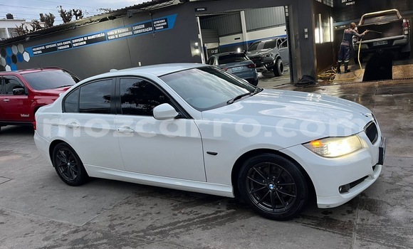 Comprar Usado BMW 3-Series De outros Carro em Maputo em Maputo Comprar Usado BMW 3-Series De outros Carro em Maputo em Maputo