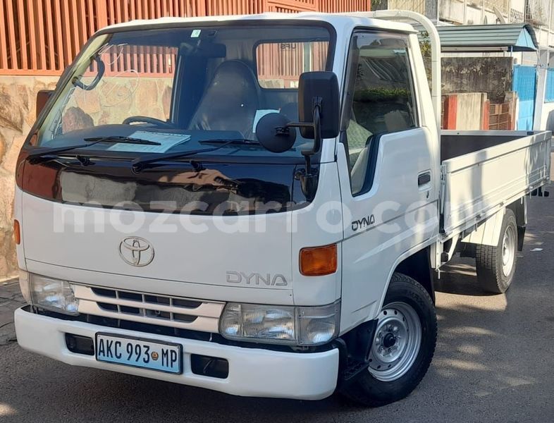 Big with watermark toyota dyna nampula mocambique 28162