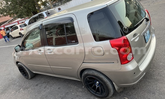Buy Used Toyota Raum Other Car in Maputo in Maputo Buy Used Toyota Raum Other Car in Maputo in Maputo
