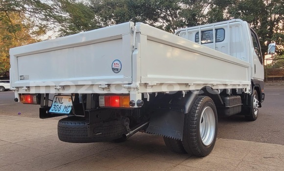 Comprar Usado Mitsubishi i Branco Carro em Maputo em Maputo Comprar Usado Mitsubishi i Branco Carro em Maputo em Maputo