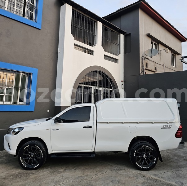 Big with watermark toyota hiluxe revo nampula mocambique 28165