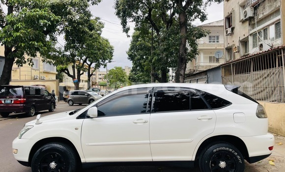 Comprar Usado Toyota Harrier Branco Carro em Maputo em Maputo Comprar Usado Toyota Harrier Branco Carro em Maputo em Maputo