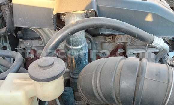 Nunua Ilio tumika Toyota Hilux Nyeupe Gari ndani ya Maputo nchini Maputo Nunua Ilio tumika Toyota Hilux Nyeupe Gari ndani ya Maputo nchini Maputo