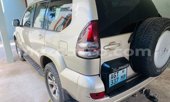 Nunua Ilio tumika Toyota Land Cruiser Prado Brown Gari ndani ya Maputo nchini Maputo Nunua Ilio tumika Toyota Land Cruiser Prado Brown Gari ndani ya Maputo nchini Maputo