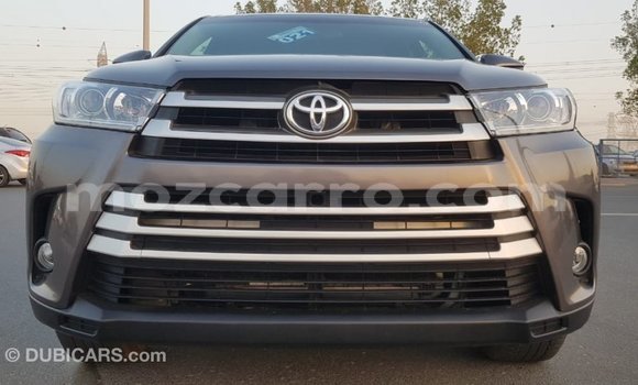 Tenga Imported Toyota Highlander Zvimwe Mota in Import - Dubai in Cabo Delgado Tenga Imported Toyota Highlander Zvimwe Mota in Import - Dubai in Cabo Delgado