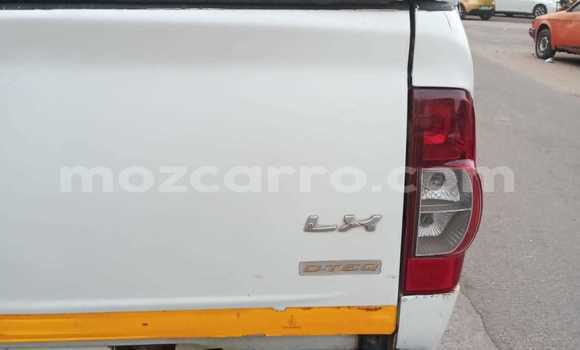 Nunua Ilio tumika Isuzu KB Nyeupe Gari ndani ya Maputo nchini Maputo Nunua Ilio tumika Isuzu KB Nyeupe Gari ndani ya Maputo nchini Maputo