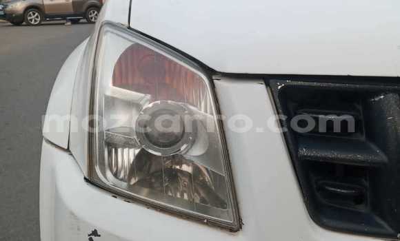 Nunua Ilio tumika Isuzu KB Nyeupe Gari ndani ya Maputo nchini Maputo Nunua Ilio tumika Isuzu KB Nyeupe Gari ndani ya Maputo nchini Maputo