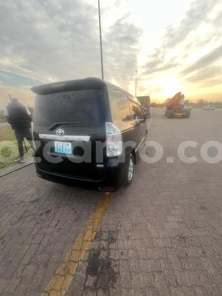 Big with watermark toyota noah maputo maputo 28202