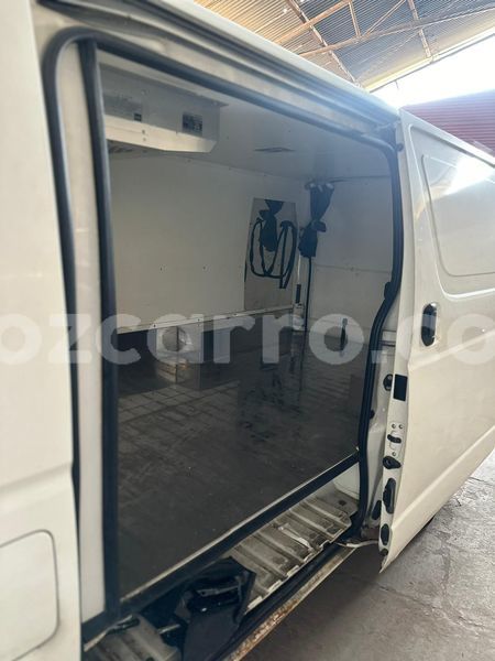 Big with watermark toyota hiace maputo maputo 28211