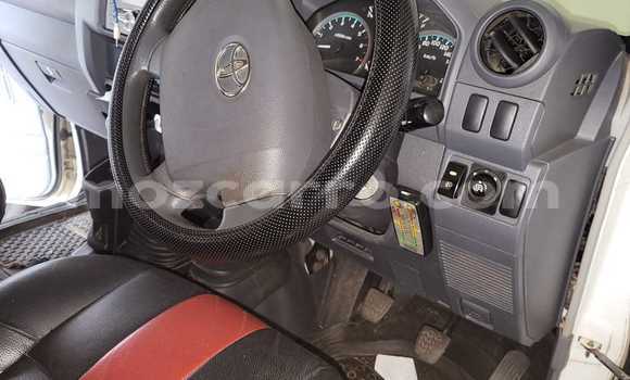 Buy Used Toyota Land Cruiser White Car in Maputo in Maputo Buy Used Toyota Land Cruiser White Car in Maputo in Maputo