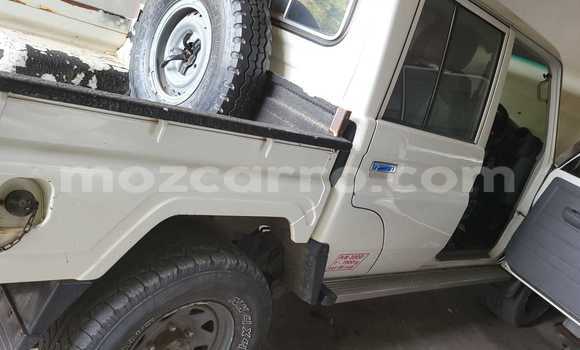 Buy Used Toyota Land Cruiser White Car in Maputo in Maputo Buy Used Toyota Land Cruiser White Car in Maputo in Maputo