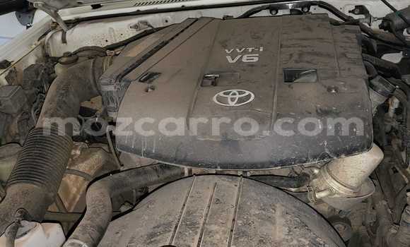 Buy Used Toyota Land Cruiser White Car in Maputo in Maputo Buy Used Toyota Land Cruiser White Car in Maputo in Maputo