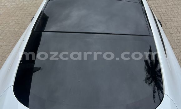 Comprar Usado Mercedes-Benz C-Classe Branco Carro em Maputo em Maputo Comprar Usado Mercedes-Benz C-Classe Branco Carro em Maputo em Maputo