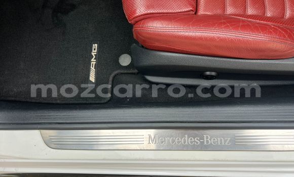 Comprar Usado Mercedes-Benz C-Classe Branco Carro em Maputo em Maputo Comprar Usado Mercedes-Benz C-Classe Branco Carro em Maputo em Maputo