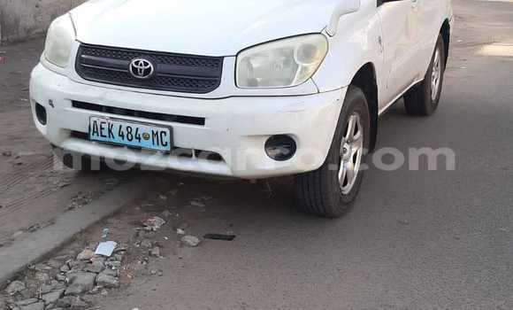 Tenga Tsaru Toyota RAV4 Chena Mota in Maputo in Maputo Tenga Tsaru Toyota RAV4 Chena Mota in Maputo in Maputo