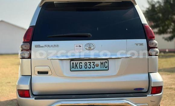 Nunua Ilio tumika Toyota Land Cruiser Prado Nyingine Gari ndani ya Maputo nchini Maputo Nunua Ilio tumika Toyota Land Cruiser Prado Nyingine Gari ndani ya Maputo nchini Maputo