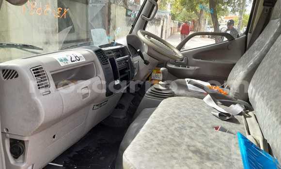 Comprar Novo Hino Ranger Branco Caminhão em Maputo em Maputo Comprar Novo Hino Ranger Branco Caminhão em Maputo em Maputo