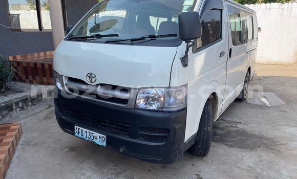 Buy Used Toyota Hiace White Car in Maputo in Maputo