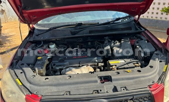 Comprar Usado Toyota RAV4 Vermelho Carro em Maputo em Maputo Comprar Usado Toyota RAV4 Vermelho Carro em Maputo em Maputo