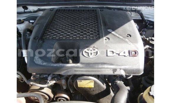 Nunua Imported Toyota Hilux Nyeupe Gari ndani ya Import - Dubai nchini Cabo Delgado Nunua Imported Toyota Hilux Nyeupe Gari ndani ya Import - Dubai nchini Cabo Delgado