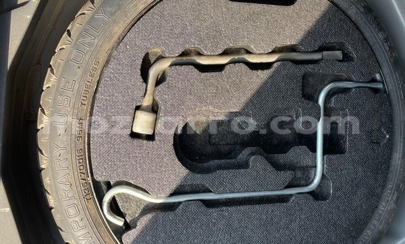 Tenga Tsaru Toyota Ractis Bhurawuni Mota in Maputo in Maputo Tenga Tsaru Toyota Ractis Bhurawuni Mota in Maputo in Maputo