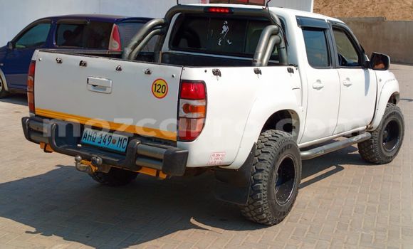 Tenga Tsaru Mazda BT-50 Chena Mota in Maputo in Maputo