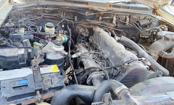 Nunua Ilio tumika Mazda BT-50 Nyeupe Gari ndani ya Maputo nchini Maputo Nunua Ilio tumika Mazda BT-50 Nyeupe Gari ndani ya Maputo nchini Maputo