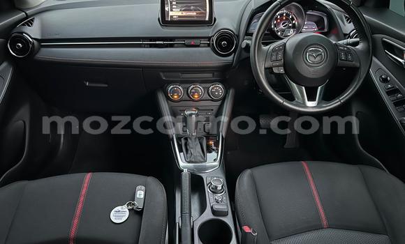 Comprar Usado Mazda Demio Branco Carro em Maputo em Maputo Comprar Usado Mazda Demio Branco Carro em Maputo em Maputo