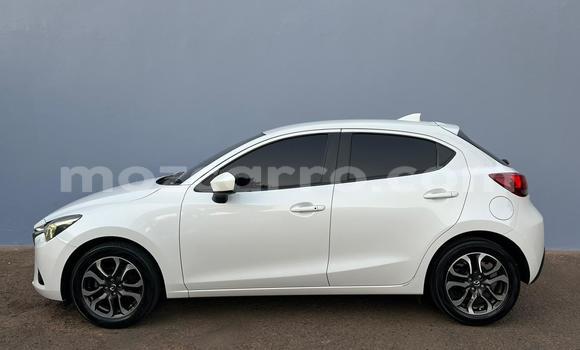 Comprar Usado Mazda Demio Branco Carro em Maputo em Maputo Comprar Usado Mazda Demio Branco Carro em Maputo em Maputo
