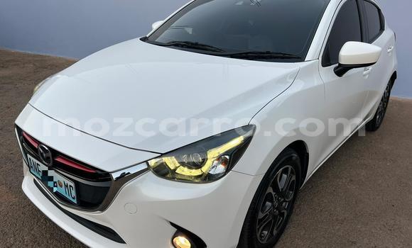 Comprar Usado Mazda Demio Branco Carro em Maputo em Maputo Comprar Usado Mazda Demio Branco Carro em Maputo em Maputo
