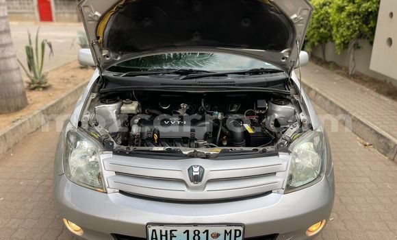 Comprar Usado Toyota IST Prata Carro em Maputo em Maputo Comprar Usado Toyota IST Prata Carro em Maputo em Maputo