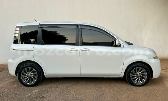 Tenga Tsaru Toyota Sienta Chena Mota in Maputo in Maputo Tenga Tsaru Toyota Sienta Chena Mota in Maputo in Maputo