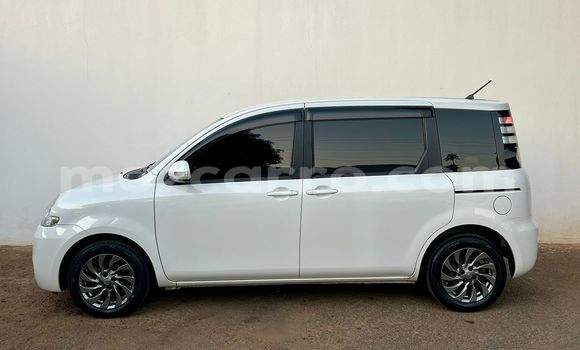 Tenga Tsaru Toyota Sienta Chena Mota in Maputo in Maputo Tenga Tsaru Toyota Sienta Chena Mota in Maputo in Maputo