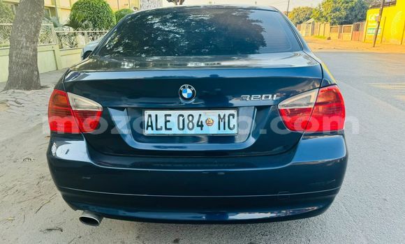 Comprar Novo BMW 3-Series Azul Carro em Maputo em Maputo Comprar Novo BMW 3-Series Azul Carro em Maputo em Maputo