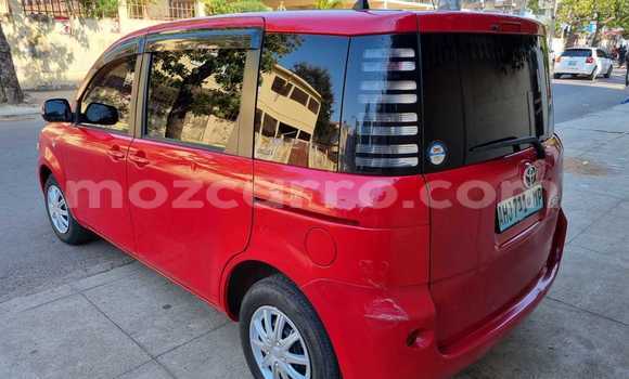 Tenga Tsaru Toyota Sienta Tsvuku Mota in Maputo in Maputo Tenga Tsaru Toyota Sienta Tsvuku Mota in Maputo in Maputo