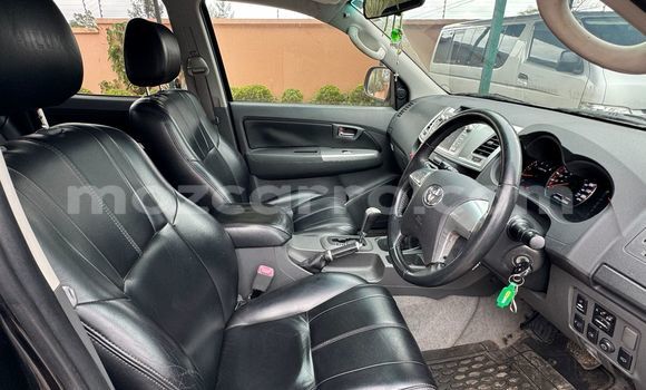 Comprar Usado Toyota Hilux Preto Carro em Maputo em Maputo Comprar Usado Toyota Hilux Preto Carro em Maputo em Maputo