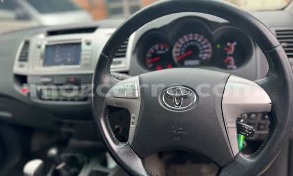 Comprar Usado Toyota Hilux Preto Carro em Maputo em Maputo Comprar Usado Toyota Hilux Preto Carro em Maputo em Maputo