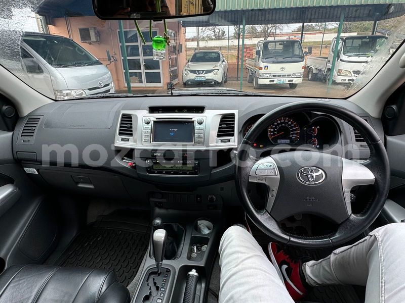 Big with watermark toyota hilux maputo maputo 28294