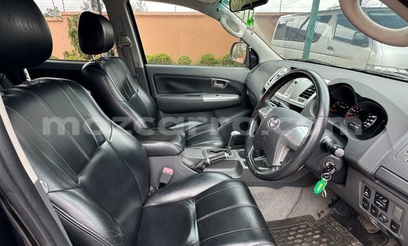 Comprar Usado Toyota Hilux Preto Carro em Maputo em Maputo Comprar Usado Toyota Hilux Preto Carro em Maputo em Maputo