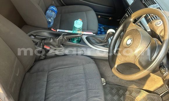 Nunua Ilio tumika BMW 1-Series Nyeusi Gari ndani ya Maputo nchini Maputo Nunua Ilio tumika BMW 1-Series Nyeusi Gari ndani ya Maputo nchini Maputo