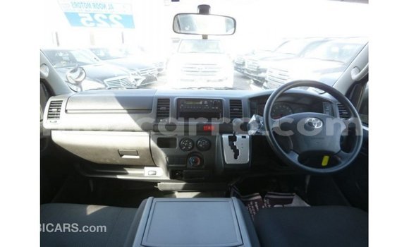 Buy Import Toyota Hiace White Car in Import - Dubai in Cabo Delgado Buy Import Toyota Hiace White Car in Import - Dubai in Cabo Delgado