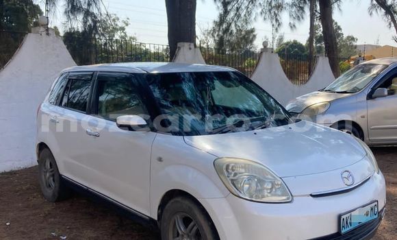 Comprar Usado Mazda Verisa Branco Carro em Maputo em Maputo Comprar Usado Mazda Verisa Branco Carro em Maputo em Maputo