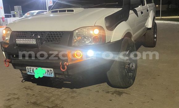 Nunua Ilio tumika Nissan Hardbody Nyeupe Gari ndani ya Maputo nchini Maputo Nunua Ilio tumika Nissan Hardbody Nyeupe Gari ndani ya Maputo nchini Maputo