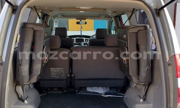 Comprar Usado Toyota Noah Prata Carro em Maputo em Maputo Comprar Usado Toyota Noah Prata Carro em Maputo em Maputo
