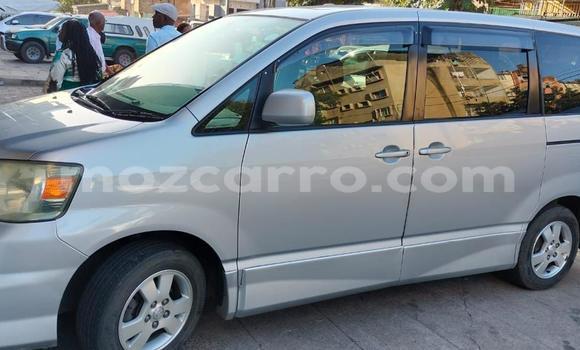 Comprar Usado Toyota Noah Prata Carro em Maputo em Maputo Comprar Usado Toyota Noah Prata Carro em Maputo em Maputo