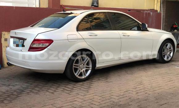 Tenga Tsaru Mercedes-Benz C180 coupe Chena Mota in Maputo in Maputo Tenga Tsaru Mercedes-Benz C180 coupe Chena Mota in Maputo in Maputo
