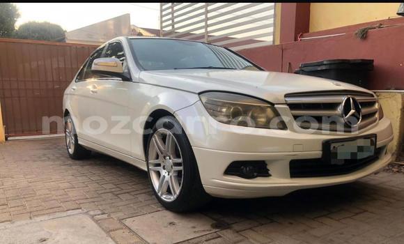 Tenga Tsaru Mercedes-Benz C180 coupe Chena Mota in Maputo in Maputo Tenga Tsaru Mercedes-Benz C180 coupe Chena Mota in Maputo in Maputo