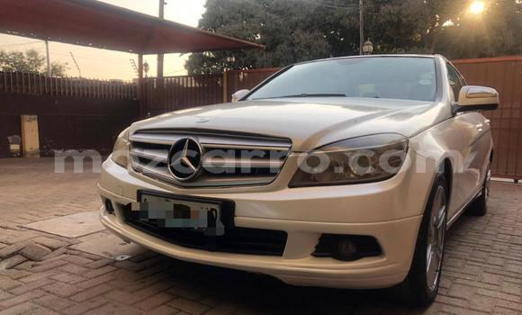 Tenga Tsaru Mercedes-Benz C180 coupe Chena Mota in Maputo in Maputo Tenga Tsaru Mercedes-Benz C180 coupe Chena Mota in Maputo in Maputo