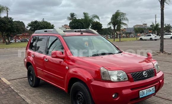 Tenga Tsaru Nissan X-Trail Tsvuku Mota in Maputo in Maputo Tenga Tsaru Nissan X-Trail Tsvuku Mota in Maputo in Maputo