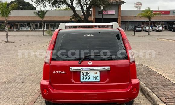 Tenga Tsaru Nissan X-Trail Tsvuku Mota in Maputo in Maputo Tenga Tsaru Nissan X-Trail Tsvuku Mota in Maputo in Maputo